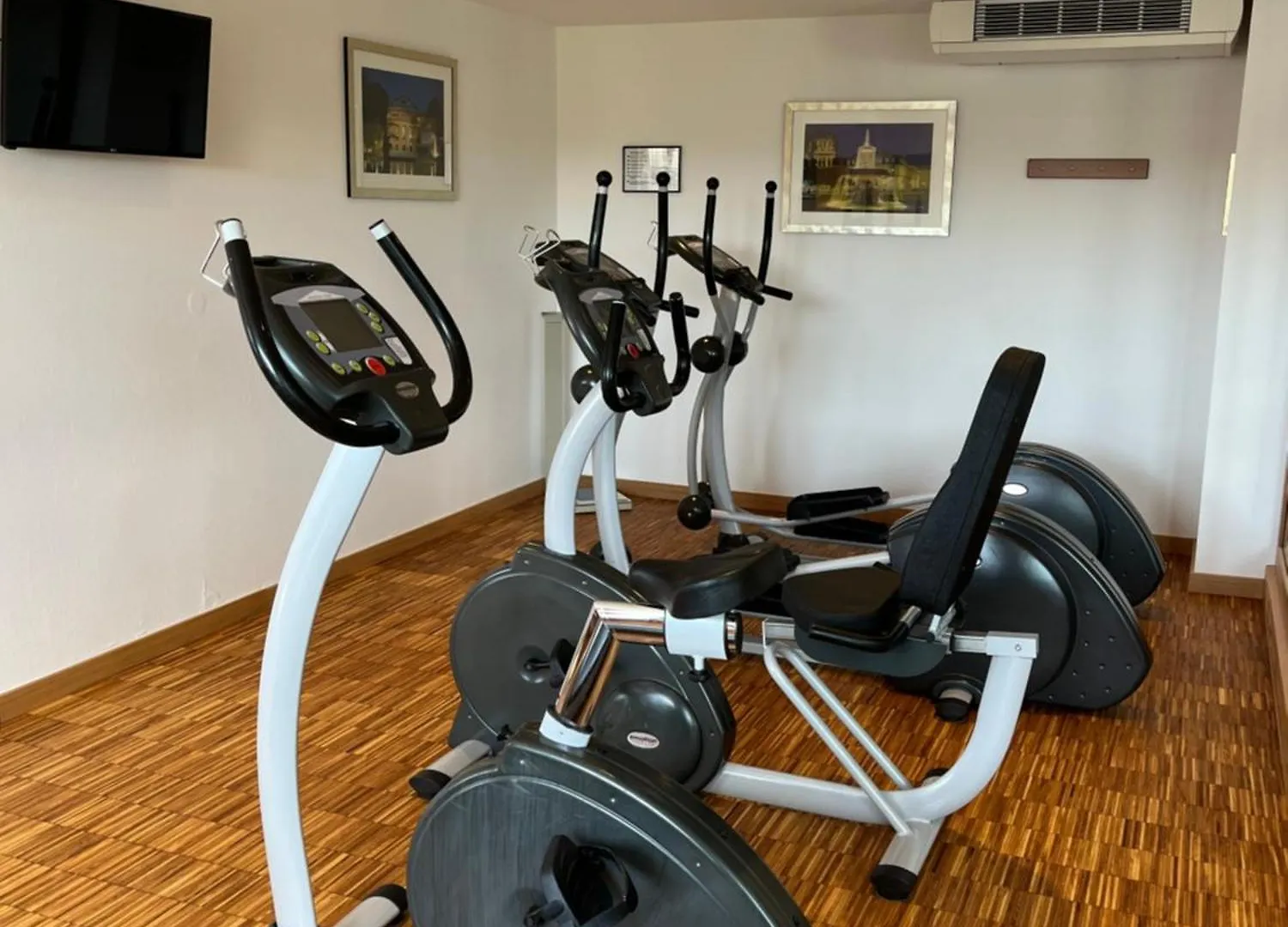 Holiday Inn Stuttgart By Ihg 4*,