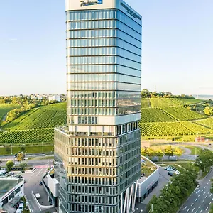 Radisson Blu At Porsche Design Tower **** Estugarda