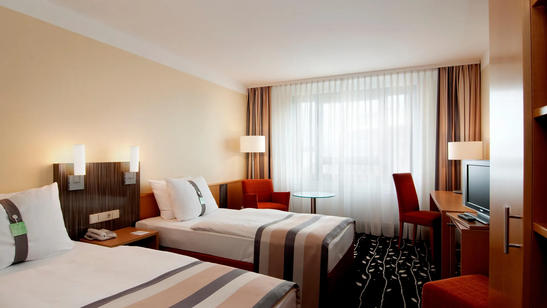 Holiday Inn Stuttgart By Ihg Hotel