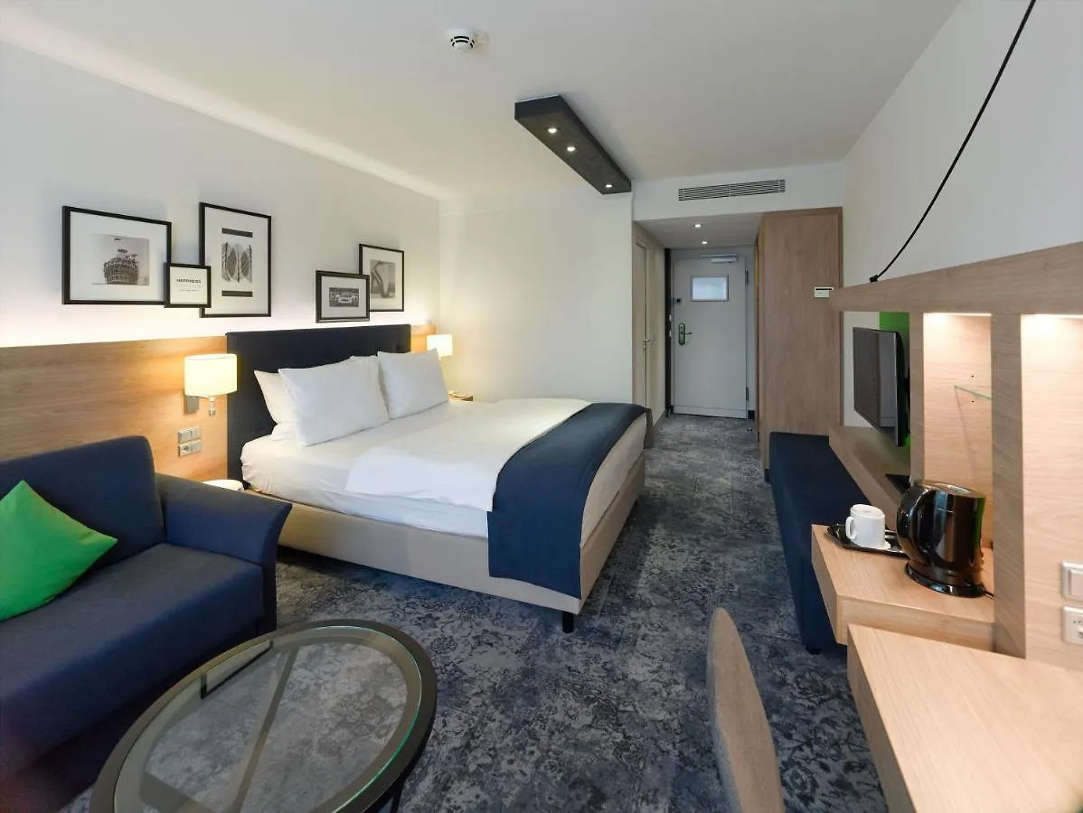 Holiday Inn Stuttgart By Ihg 4*,