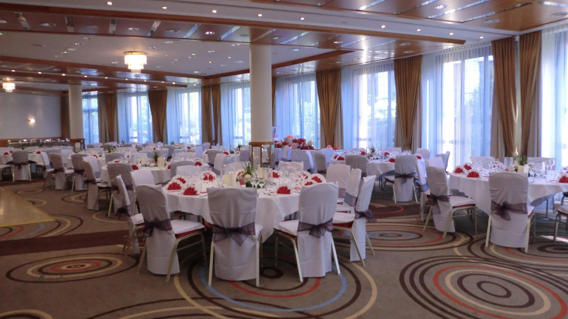 Holiday Inn Stuttgart By Ihg Hotel